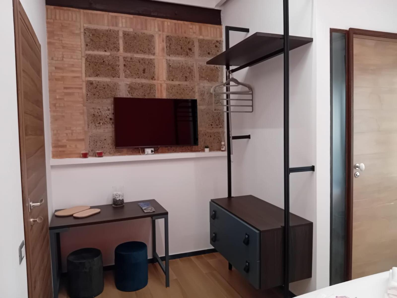 Antico Palazzo Bed & Breakfast Salerno Exterior foto