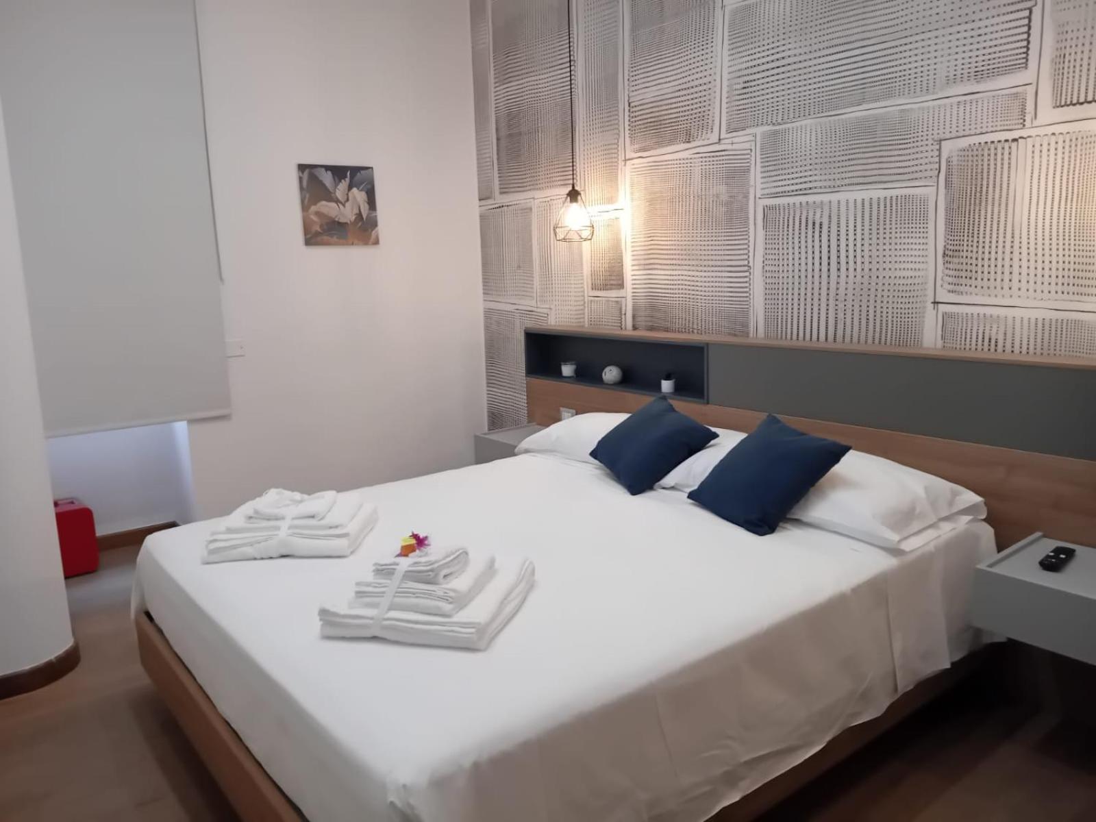 Antico Palazzo Bed & Breakfast Salerno Exterior foto