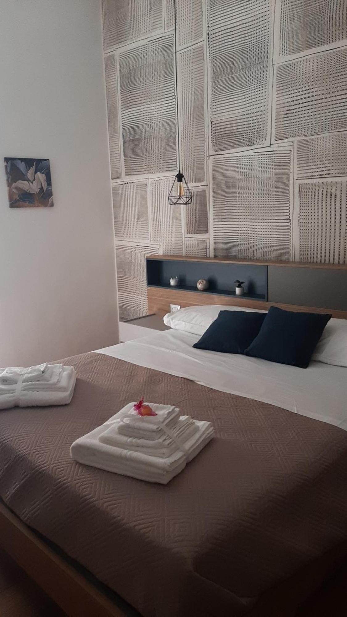 Antico Palazzo Bed & Breakfast Salerno Exterior foto