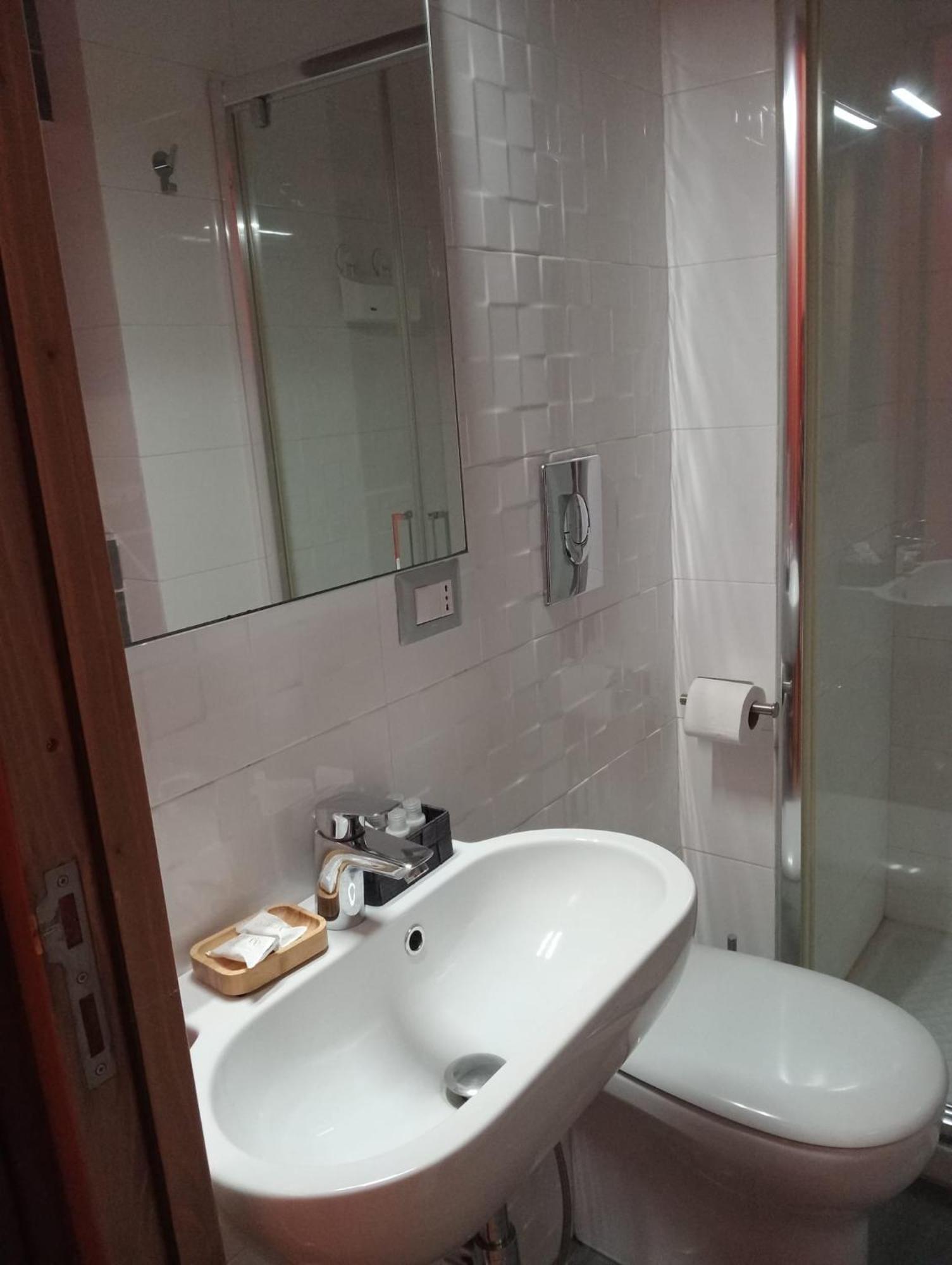 Antico Palazzo Bed & Breakfast Salerno Exterior foto